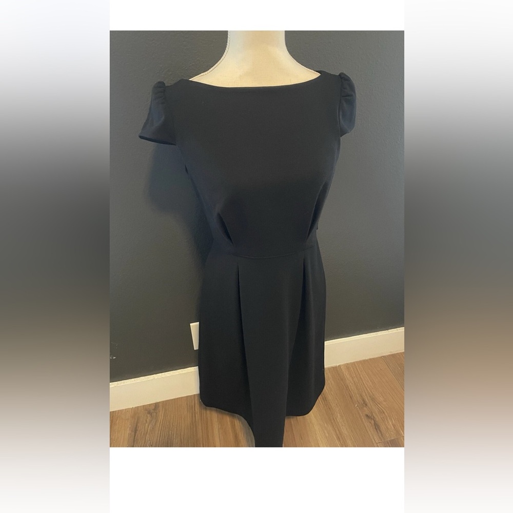 Adrianna Papell Black Fitted Dress Cap Sleeves Sz 8 Tie Back W Zipper Cocktail